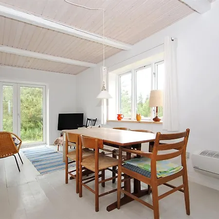Hébergement de vacances Margrethe - 1-1km From The Sea By Interhome *